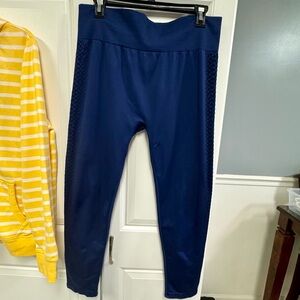 Marika Stretchy Navy Blue Ankle Leggings XL Side design